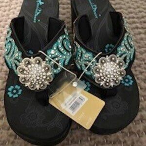 Montana West Bling Flip Flops - Size 10 / 11